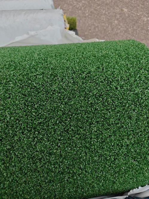 We hebben 40.000 m2 Kunstgras alles moet weg door verhuizing, Tuin en Terras, Gras en Kunstgras, Nieuw, 20 m² of meer, Ophalen