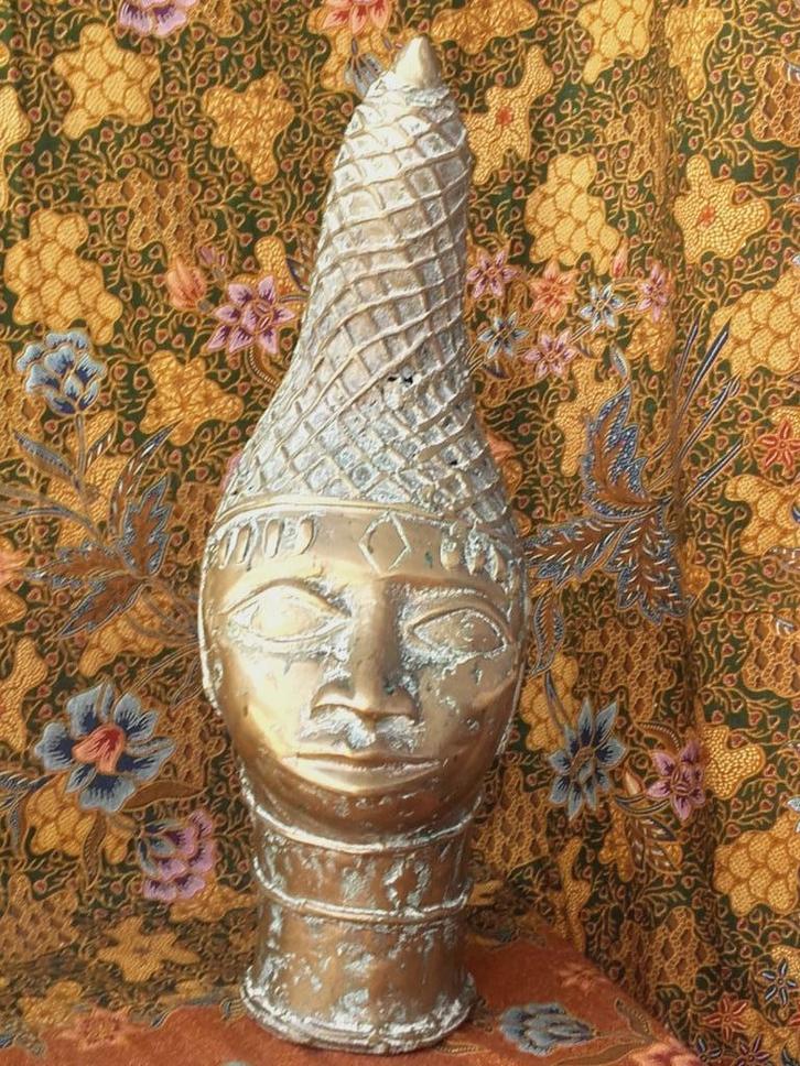 Mooi groot Iyoba hoofd uit Afrika van Benin brons 46,2 cm., Antiek en Kunst, Kunst | Niet-Westerse kunst, Ophalen of Verzenden