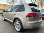 Volkswagen Touareg 4.2 V8 Caractere/Luchtvering/Trekhaak., Auto's, Te koop, Geïmporteerd, 5 stoelen, Beige