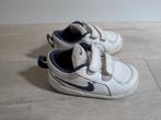 Nike sneakers maat 23,5, Gebruikt, Sportschoenen, Ophalen of Verzenden, Nike
