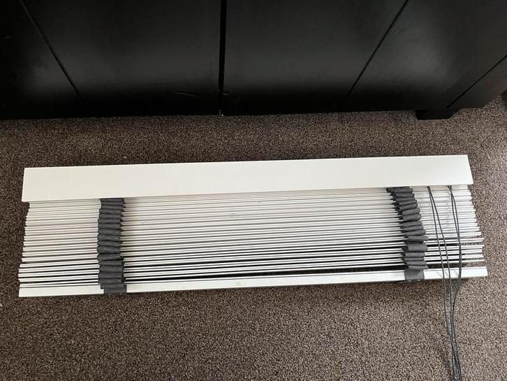 Witte houten jaloezie 50mm - 863mm x 1600mm, Huis en Inrichting, Stoffering | Gordijnen en Lamellen, Gebruikt, 150 tot 200 cm