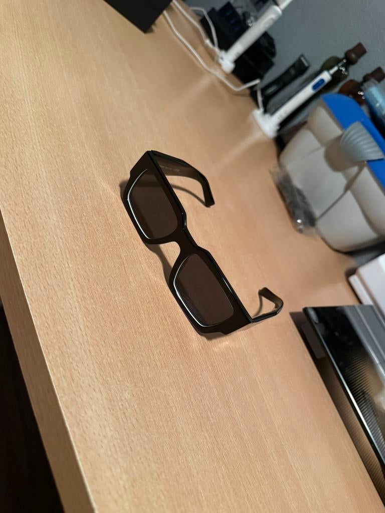 Prada zonnenbril helemaal nieuw, Overige merken, Zonnebril, Zwart, Nieuw