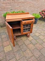 Kast met glas in lood raampje , sleuteltje mist helaas, Ophalen, Gebruikt