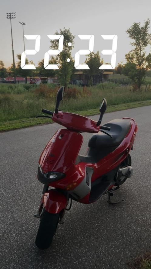 Gilera runner 70cc !zonder 123!, Fietsen en Brommers, Scooters | Piaggio, Zo goed als nieuw, Overige modellen, Ophalen