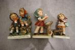 Drie porseleinen beeldjes, Verzamelen, Beelden en Beeldjes, Ophalen of Verzenden, Zo goed als nieuw, Mens