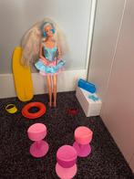 Klein setje met een barbie, Verzamelen, Ophalen of Verzenden, Gebruikt