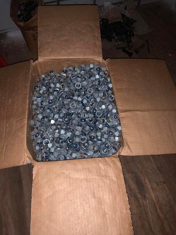 Moeren borg M16x1.5 - 1500 stuks beschikbaar voor biedingen
