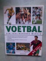 voetbal-boek- Voetbal een fascinerende wereld. NIEUW !!, Boeken, Ophalen of Verzenden, Nieuw, Balsport