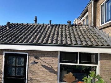 Donkergrijze dakpannen, ruim 10m2 beschikbaar voor biedingen
