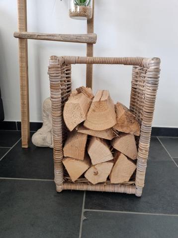 Hout mand haard kachel vuurkorf rotan  beschikbaar voor biedingen