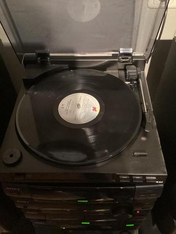 Audio installatie, sony, met twee extra lenco boxen beschikbaar voor biedingen