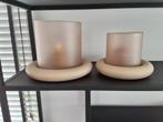 2 windlichten van colmore de kleur is beige, Huis en Inrichting, Woonaccessoires | Kandelaars en Kaarsen, Ophalen of Verzenden