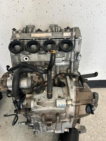 Kawasaki zx6RR motorblok (SCHADE) beschikbaar voor biedingen