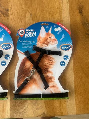 2 nieuwe kattentuigjes cat walking set Universeel kattenriem beschikbaar voor biedingen