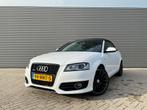 Audi A3 1.2 Tfsi 77KW Cabriolet 2010 Wit, Auto's, Voorwielaandrijving, 74 €/maand, Zwart, 4 cilinders