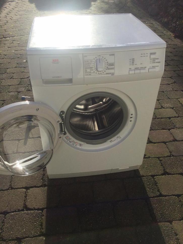 Wasmachine AEG lavamat, Witgoed en Apparatuur, Wasmachines, Gebruikt, 6 tot 8 kg, 85 tot 90 cm, 1200 tot 1600 toeren, Ophalen