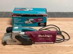 Makita 9404 bandschuurmachine, Ophalen, Zo goed als nieuw, 600 tot 1200 watt, Bandschuurmachine