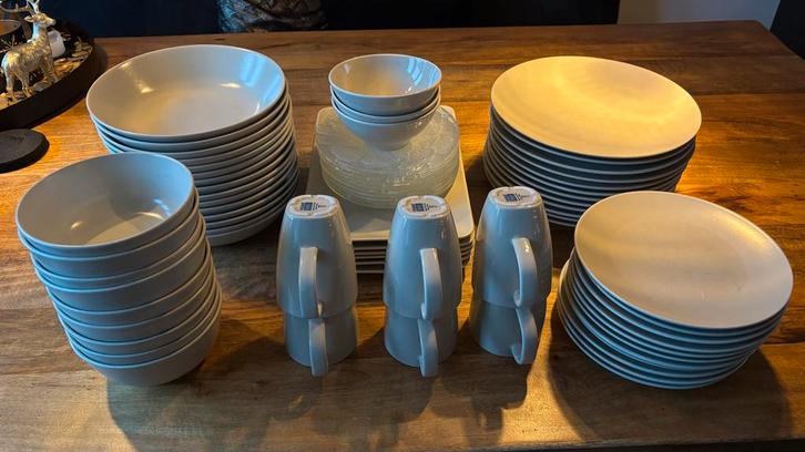 IKEA Servies - Compleet!, Antiek en Kunst, Antiek | Servies compleet, Ophalen