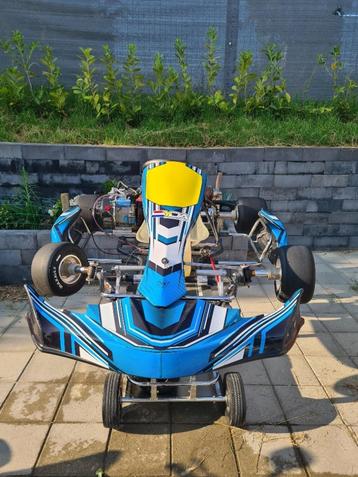 Mooie Wedstrijd kart Tillotson T4  beschikbaar voor biedingen