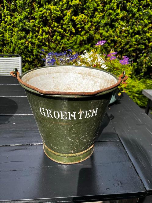 Brocante IJzeren Emmer - Groenten Emmer Vintage Stijl, Antiek en Kunst, Antiek | Emaille, Ophalen of Verzenden
