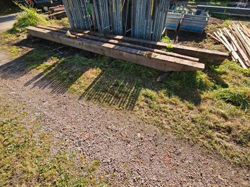 18 Douglas balken 25x25cm 6.7m lang  beschikbaar voor biedingen
