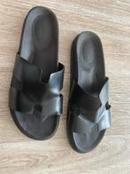 Zwarte Hermes Sandalen Maat 46, Ophalen of Verzenden, Zo goed als nieuw, Zwart, Slippers