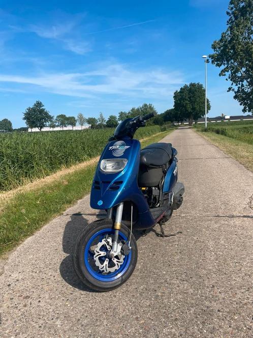 Typhoon 172cc, Fietsen en Brommers, Scooters | Peugeot, Zo goed als nieuw, Overige modellen, Tweetakt, Verzenden