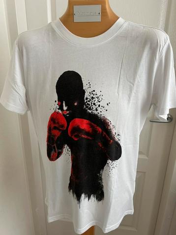 NIEUW mooi wit shirt met een boxer in de maat L SPOTPRIJS!!! beschikbaar voor biedingen