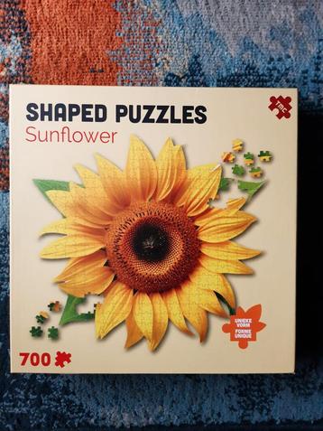 Zonnebloem puzzel. Shaped puzzel. 700 stukjes. beschikbaar voor biedingen