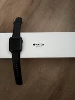 Apple Watch Series 3 (42mm, sport band), Sieraden, Tassen en Uiterlijk, Smartwatches, Gebruikt, Apple Watch ⌚️, Zwart, IOS