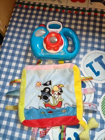 Woezel en Pip camera met plaatjes + knuffeldoekje  beschikbaar voor biedingen