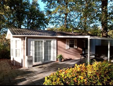 Chalet 4 pers 5*camping vossenburcht Ijhorst, Caravans en Kamperen, Verhuur