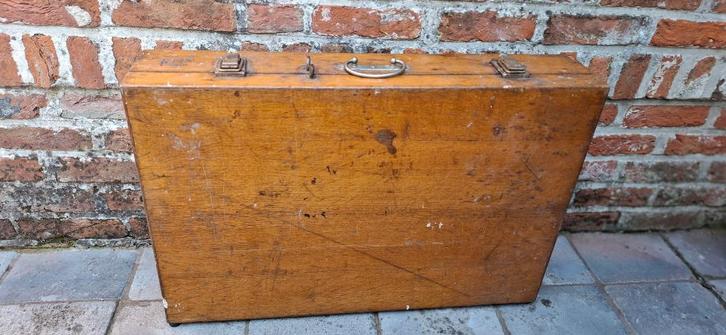 Oude houten schilderskoffer xl, Hobby en Vrije tijd, Schilderen, Gebruikt, Overige typen, Ophalen of Verzenden