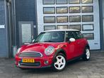 Mini Mini 1.6 Cooper Business Line | Airco | Cruise | LMV |, Voorwielaandrijving, Euro 5, Gebruikt, 4 cilinders