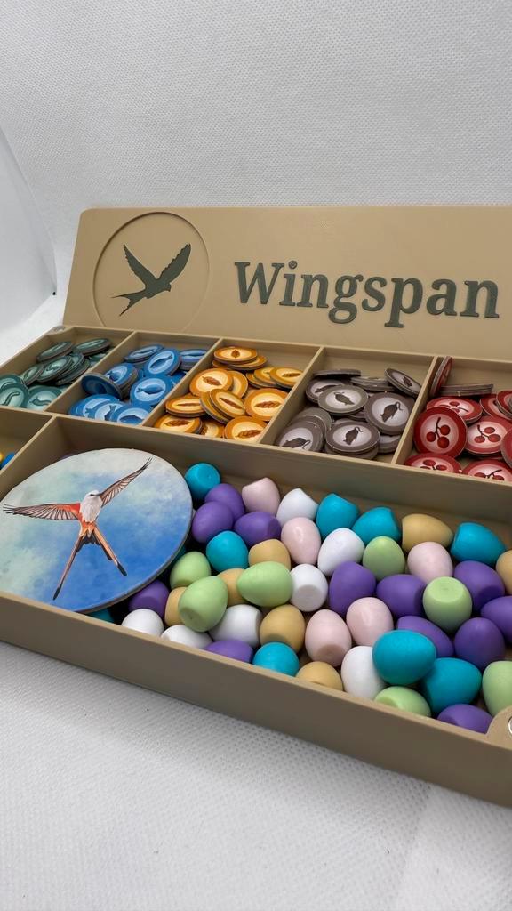 Wingspan opberger ( lichtbruin/groen), Hobby en Vrije tijd, Gezelschapsspellen | Bordspellen, Nieuw, Ophalen of Verzenden