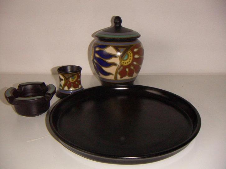 Gouda plateel keramiek rookstel op Copier schaal jr.1928., Antiek en Kunst, Antiek | Keramiek en Aardewerk, Ophalen of Verzenden