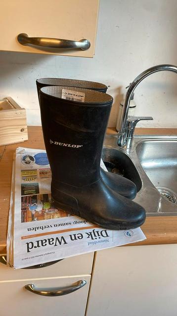 Regenlaarsen maat 36 Dunlop beschikbaar voor biedingen