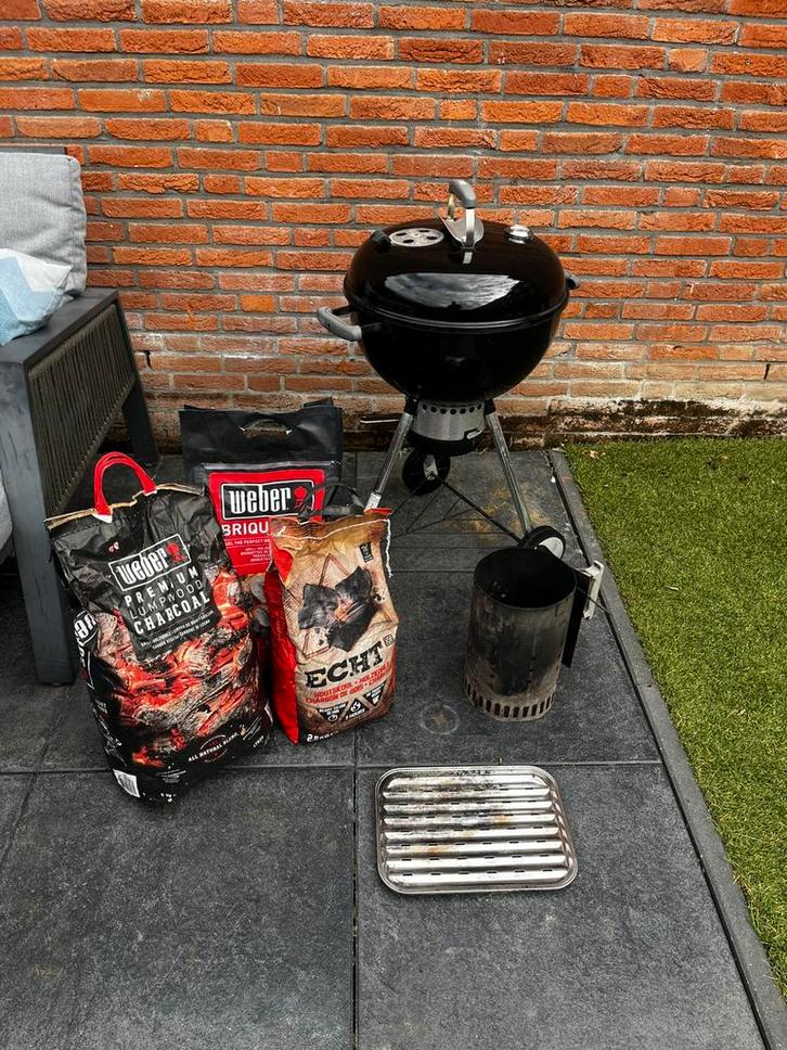 BBQ weber 47 cm met extra’s, Tuin en Terras, Houtskoolbarbecues, Gebruikt, Ophalen