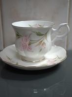 7 Royal Albert Porseleinen Kop en Schotels met Bloemmotief, Huis en Inrichting, Nieuw, Ophalen of Verzenden, Overige stijlen, Kop(pen) en/of Schotel(s)