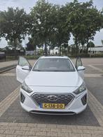 Hyundai IONIQ 1.6 GDI Blue HEV 141 pk DCT 2019 Wit, Auto's, Hyundai, 74 €/maand, 750 kg, Parkeerassistent, Wit