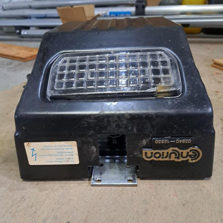 Centurion garagedeuropener, Doe-het-zelf en Verbouw, Deuren en Horren, Gebruikt, Overige typen, 215 cm of meer, 120 cm of meer