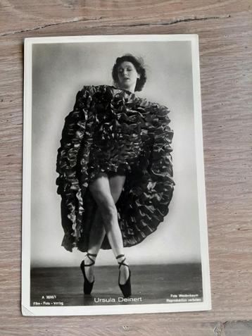 oude filmsterren kaart Ursula Deinert in CanCan jurk, jr30? beschikbaar voor biedingen