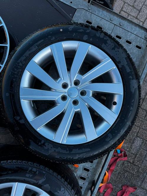 Range Rover 21” zilveren velgen – Pirelli 275/50 R21, Auto diversen, Wieldoppen, Nieuw, Ophalen