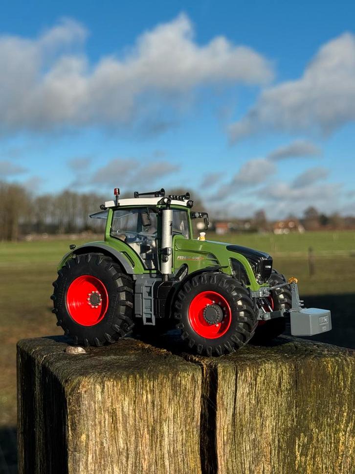 Dikke Fendt 936 Vario - Verbouwd, Hobby en Vrije tijd, Modelauto's | 1:32, Nieuw, Verzenden