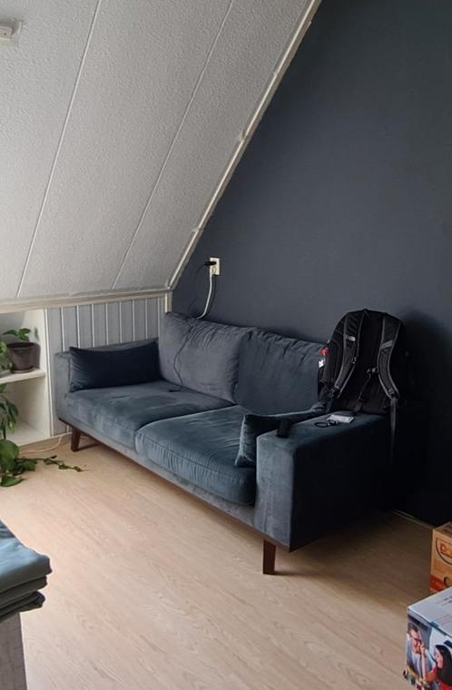 Groene velvet bank, Huis en Inrichting, Banken | Bankstellen, 75 tot 100 cm, Ophalen