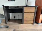 Bureau 1 jaar oud, Huis en Inrichting, Bureaus, Zo goed als nieuw, Ophalen, Bureau