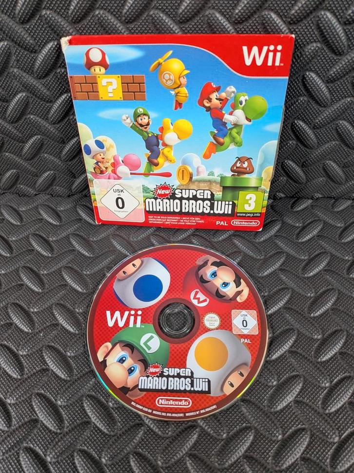 New Super Mario Bros. Wii - Cardboardsleeve, Spelcomputers en Games, Games | Nintendo Wii, Zo goed als nieuw, Platform, 3 spelers of meer