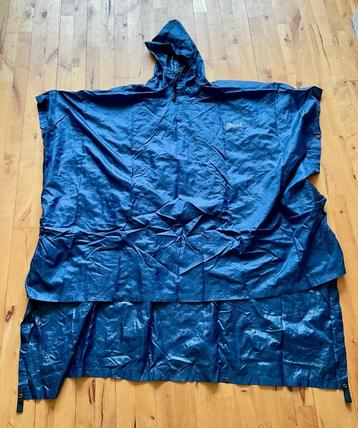Regenponcho beschikbaar voor biedingen
