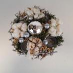 Kerstbloemstuk wit zilver-/grijs windlichten kaarsen, Ophalen of Verzenden, Gebruikt