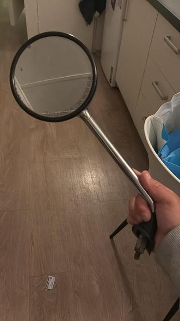 Origineel linker spiegel Vespa beschikbaar voor biedingen